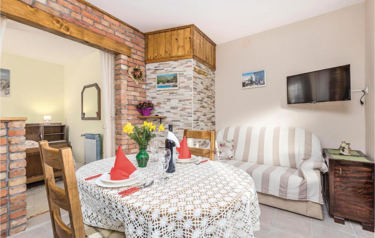 Cozy Apartment In Lovran With Kitchen Bagian luar foto